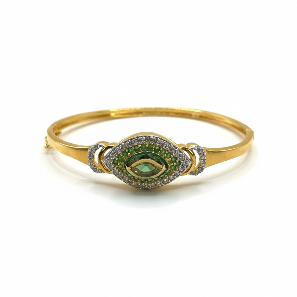 Aarunya Emerald Eye Bracelet