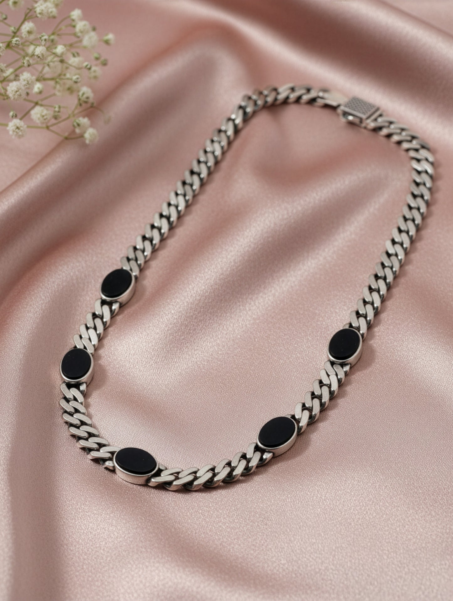 Vanté Noir Link Chain