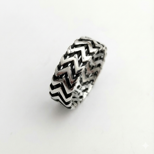 Zymera Wave Ring